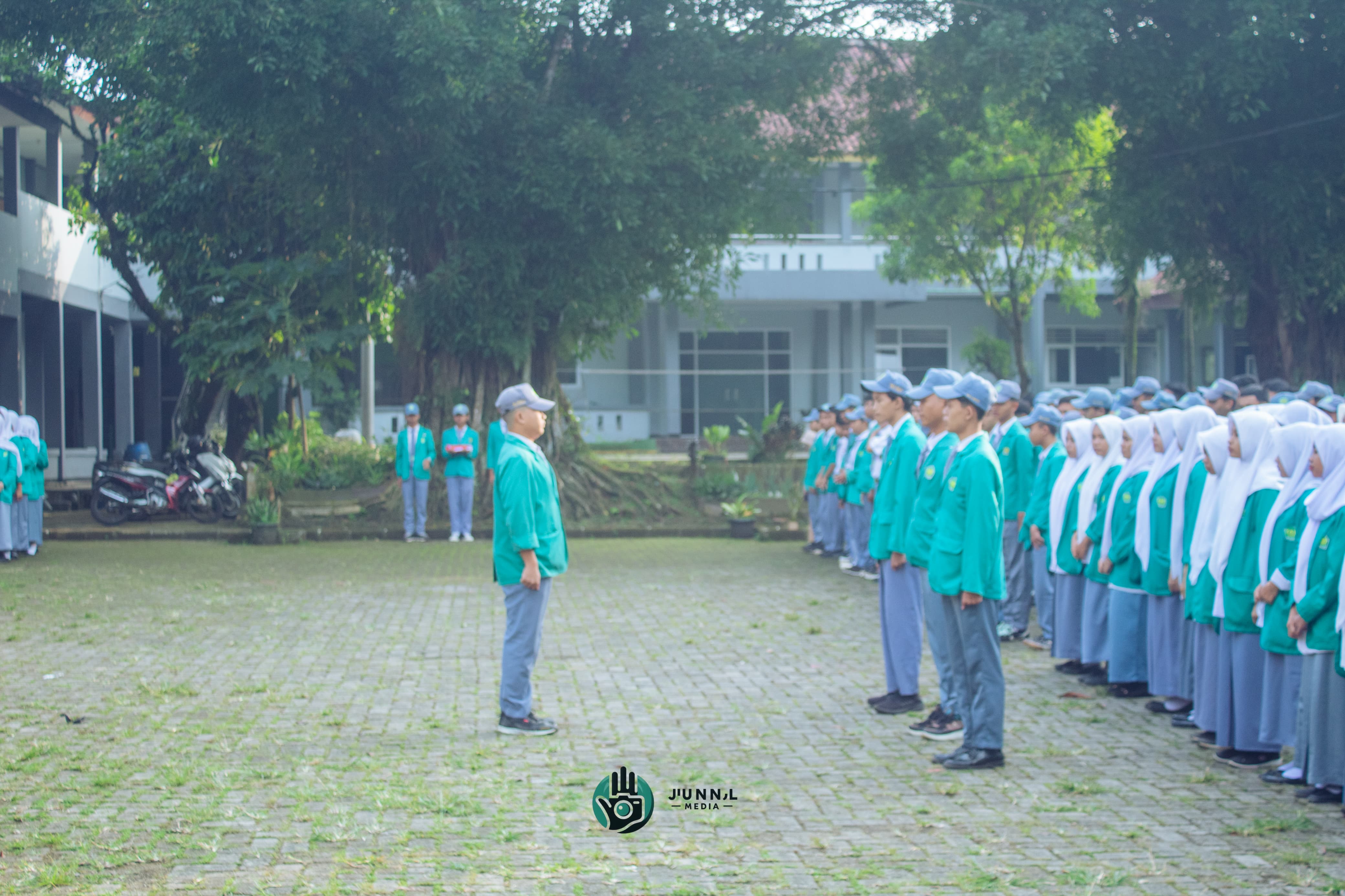 MAN 2 Bogor Laksanakan Upacara Peringatan Hari Jadi Bogor ke-543
