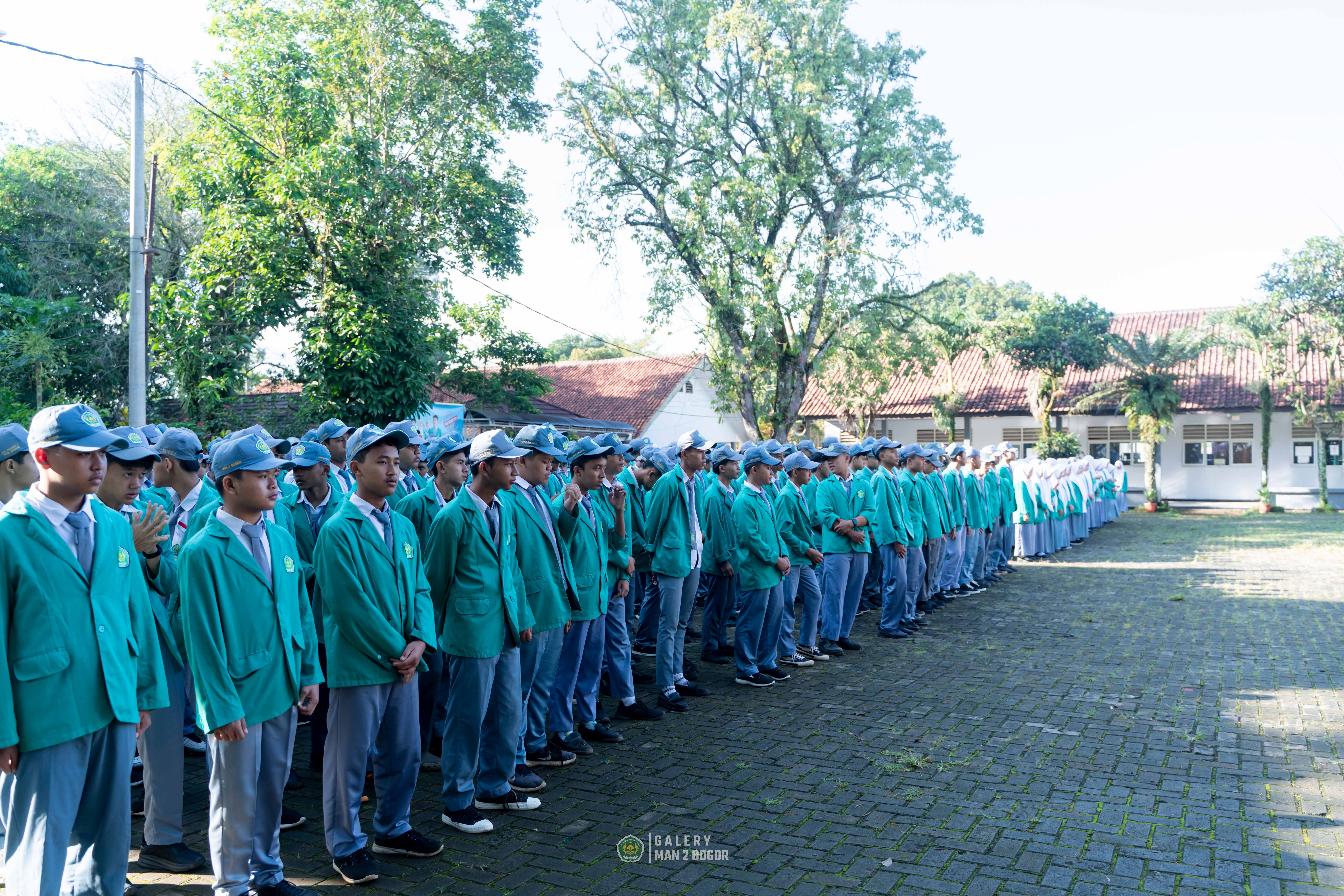 MAN 2 Bogor Laksanakan Upacara Bendera Perdana