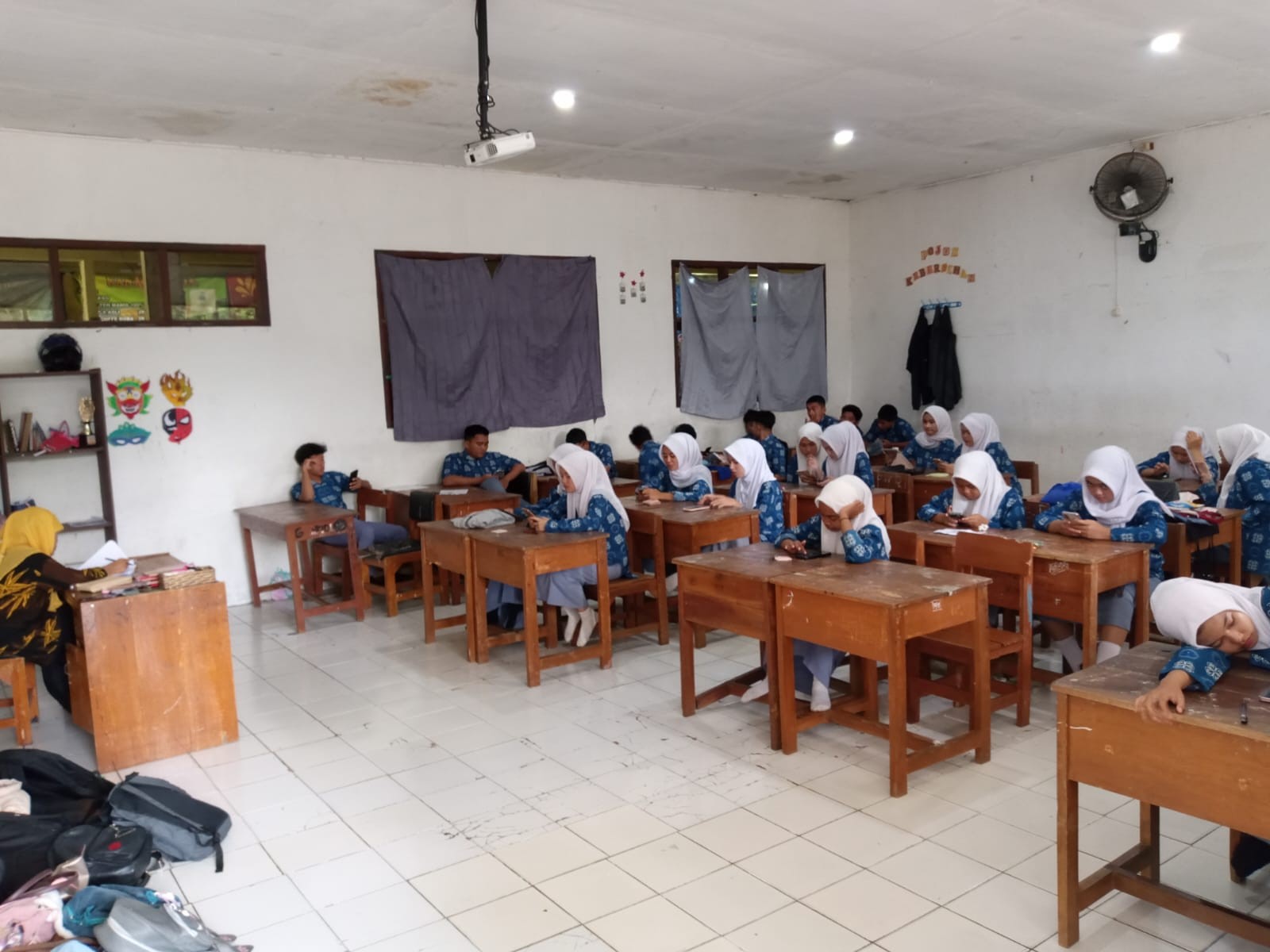 Suasana Hari Ke-3 ASTS di MAN 2 Bogor dengan Cuaca Mendung
