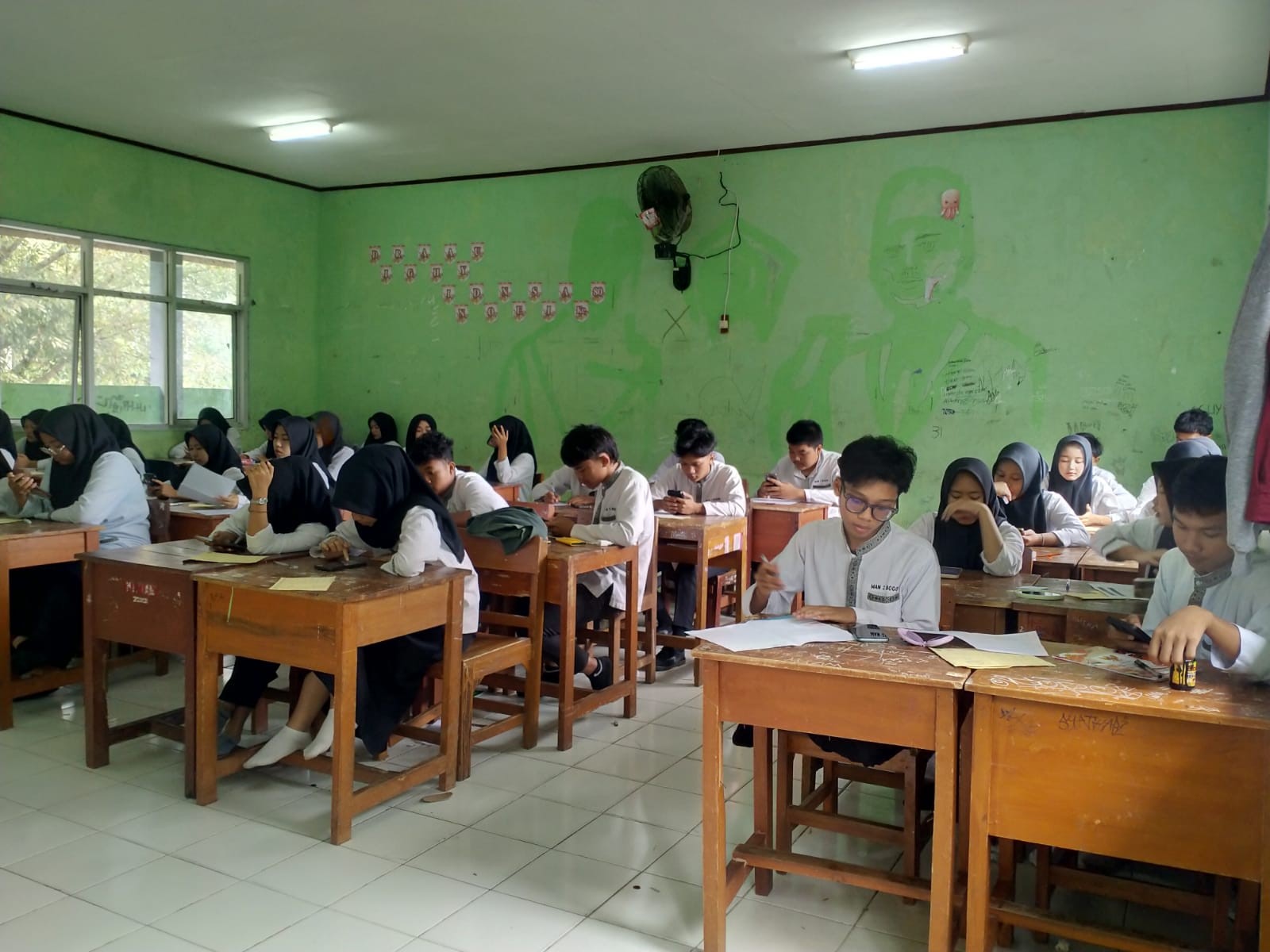 Hari ke-5 Pelaksanaan ASTS di MAN 2 Bogor Berjalan Efektif dan Tertib