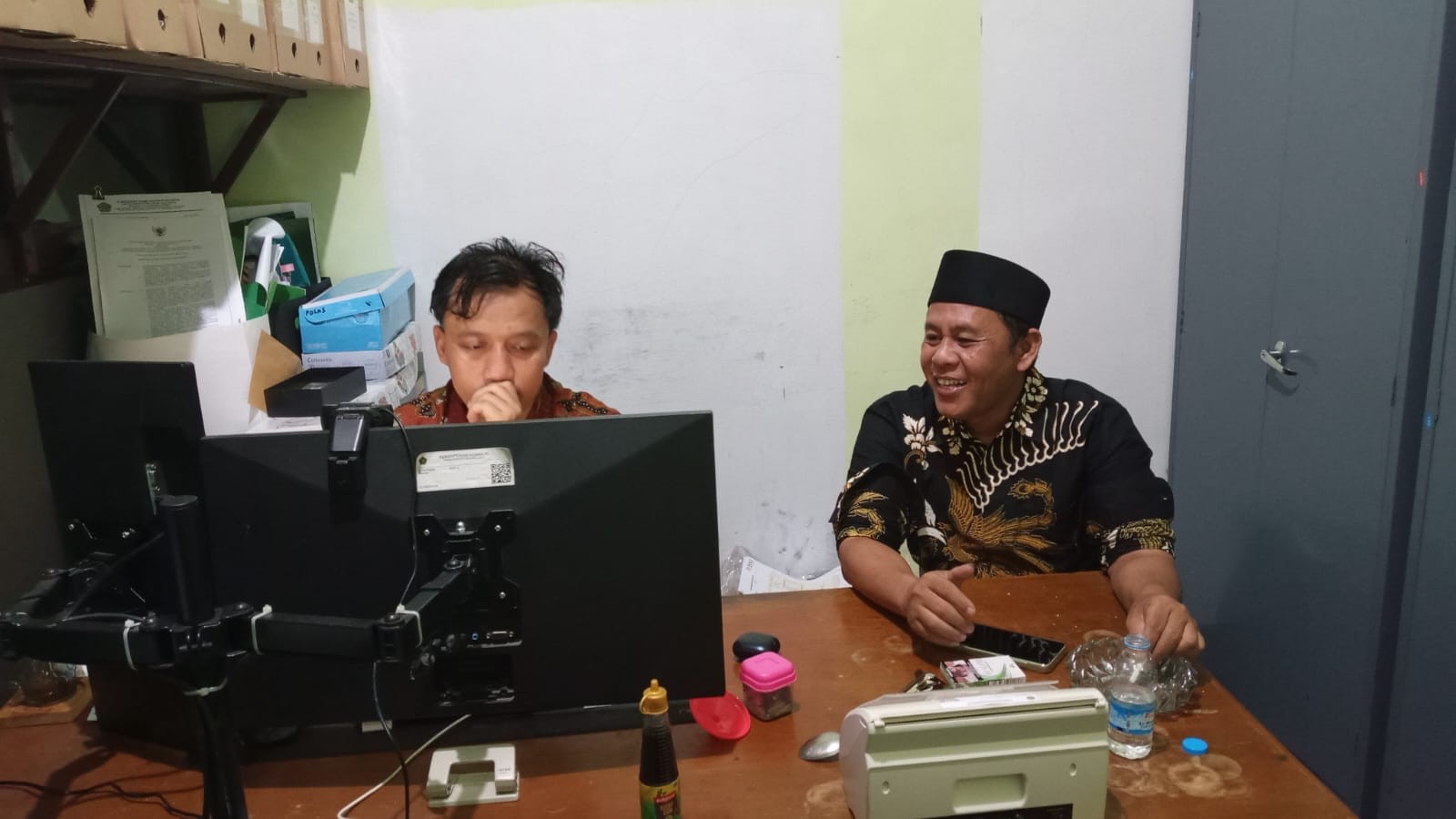 Jalin Silaturahmi dan Koordinasi, Kepala TU MTsN 4 Bogor Sambangi MAN 2 Bogor