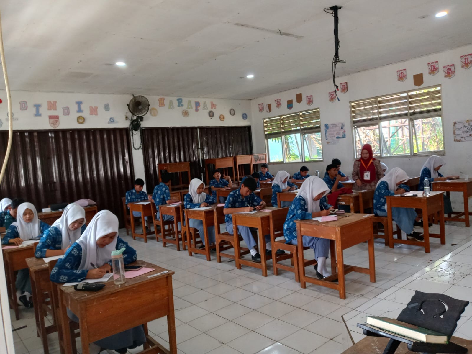 Sinergi Panitia dan Peserta: Kesuksesan Hari Kelima ANBK di MAN 2 Bogor