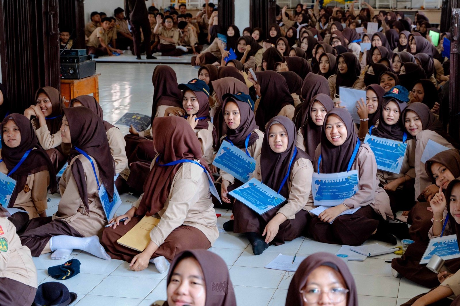 Alumni Madrasah Berikan Motivasi kepada Peserta PEG tentang Manfaat Ekstrakurikuler bagi Masa Depan