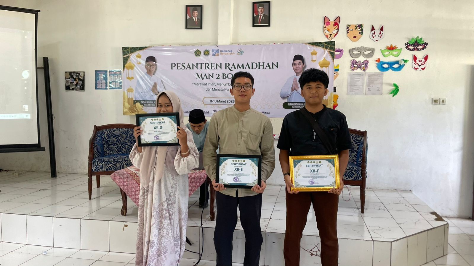 Pembagian Hadiah Kelas Terbaik dalam Pesantren Ramadhan menjadi Penutup di Kegiatan Hari Pertama