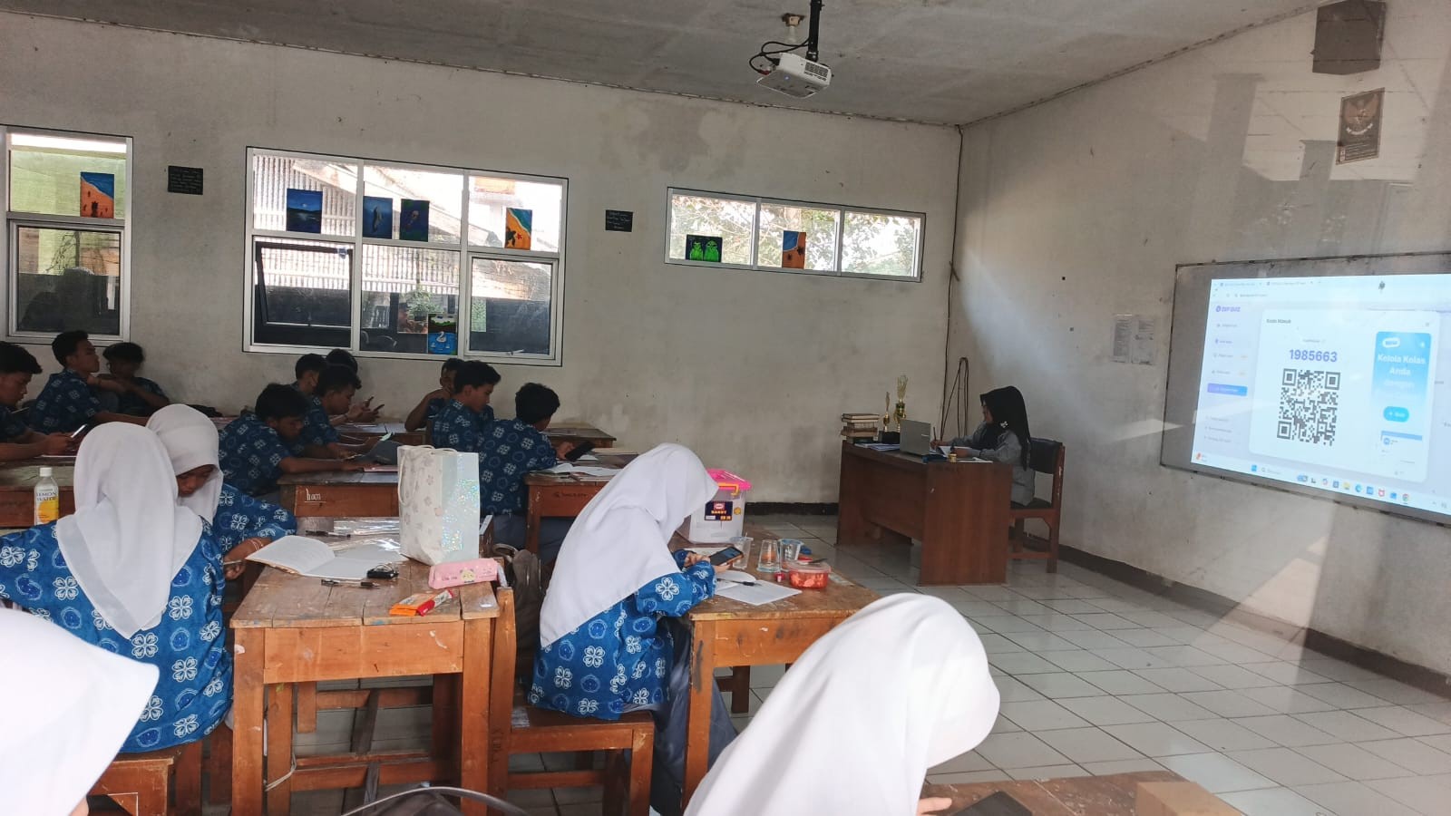 Intip Keseruan Kelas pelajaran Pertama di Madrasah Pasca-Raharja