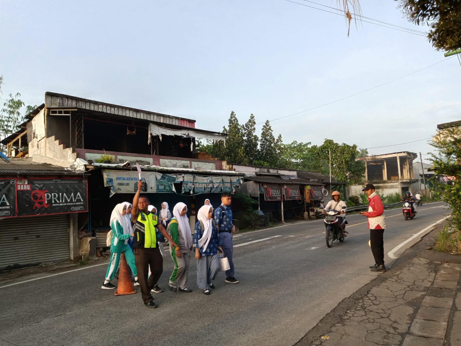 Kisah Satpam MAN 2 Bogor Jaga Keselamatan Siswa di Tengah Arus Padat