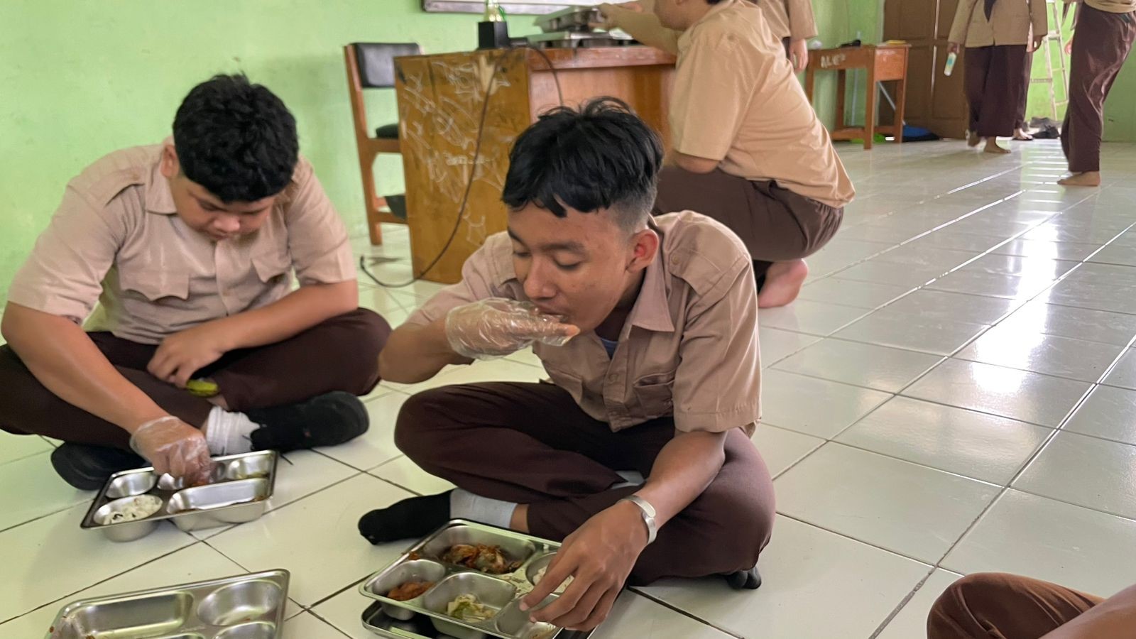 Pentingnya Asupan Nutrisi Seimbang Saat Jam Istirahat Sekolah