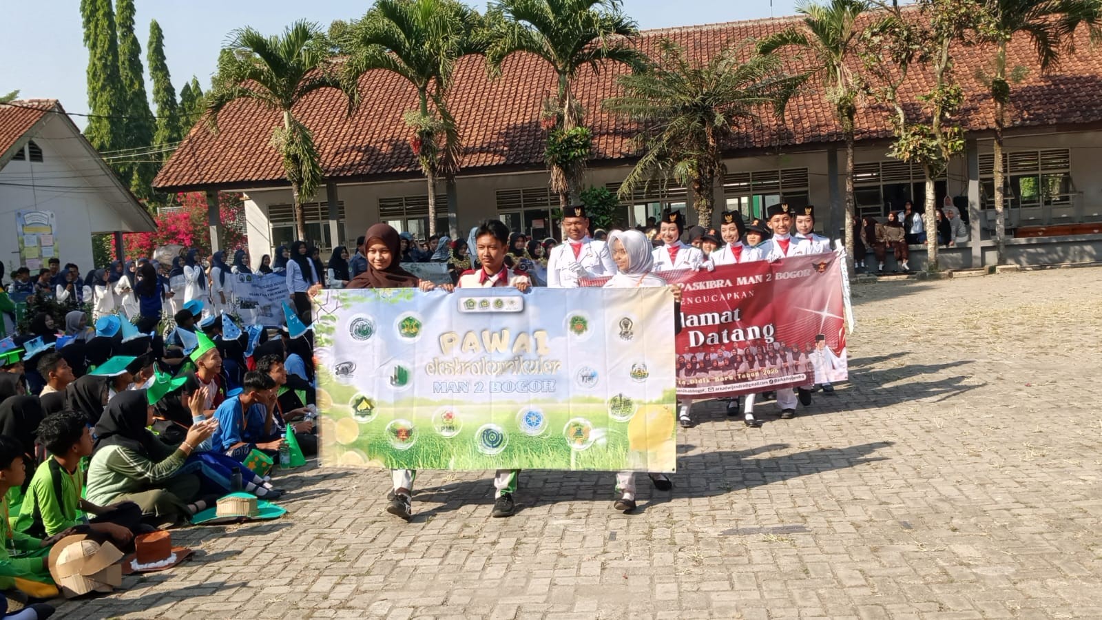 Karnaval 16 Ekstrakurikuler dihadapan Peserta MATAMUDA 2026/2027