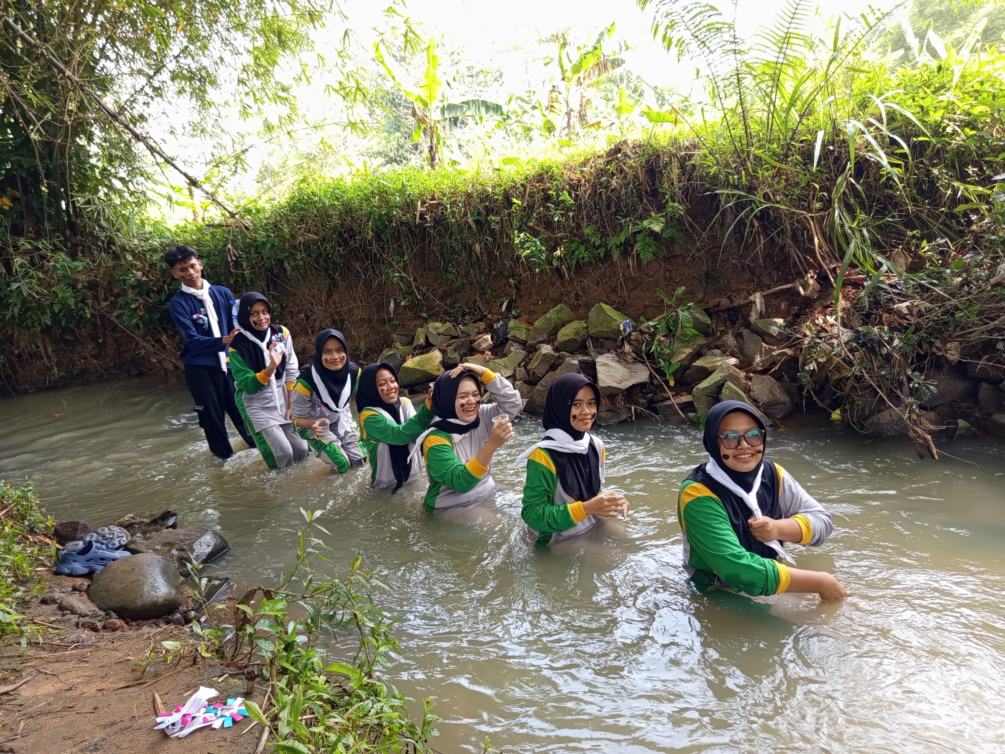 Outbound Menjadi Agenda Penutup Diklat PMR MAN 2 Bogor