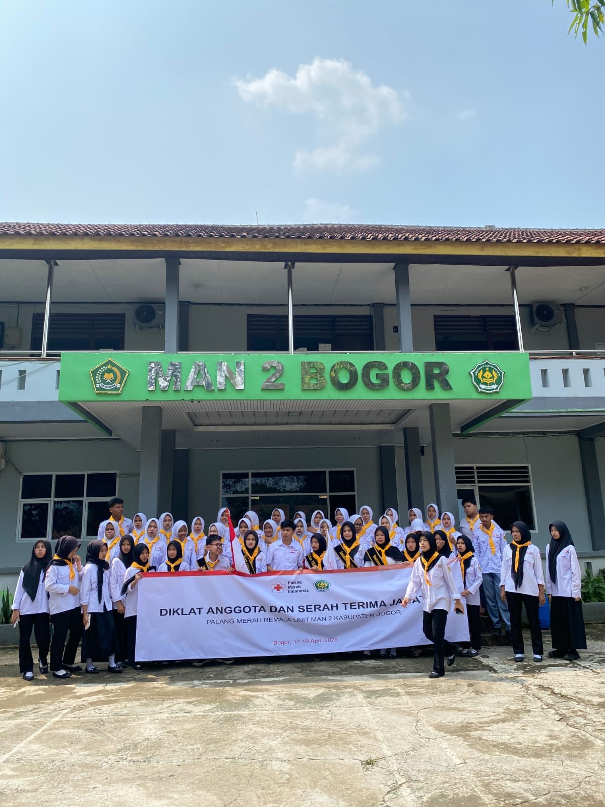 Dokumentasi Foto Bersama Penutupan Diklat PMR MAN 2 Bogor