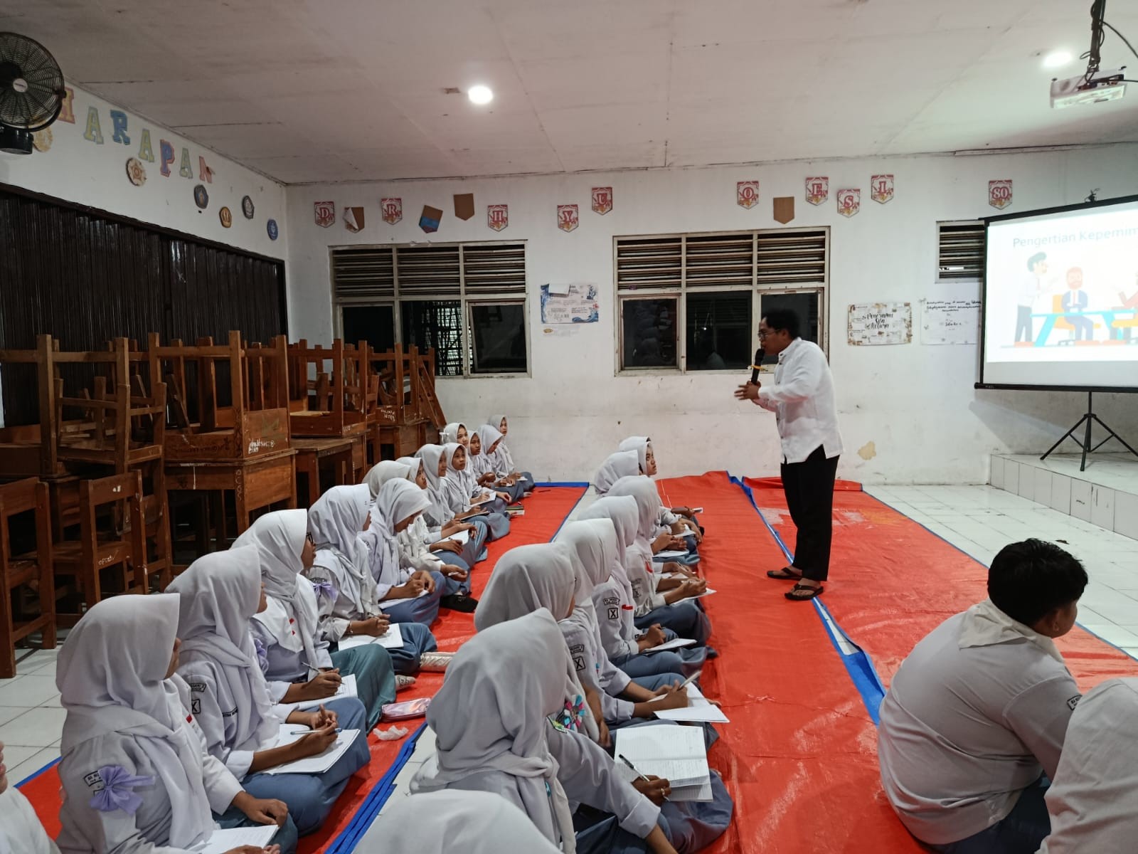 Asah Jiwa Leadership, PMR MAN 2 Bogor Hadirkan Alumni sebagai Pemateri Kepemimpinan