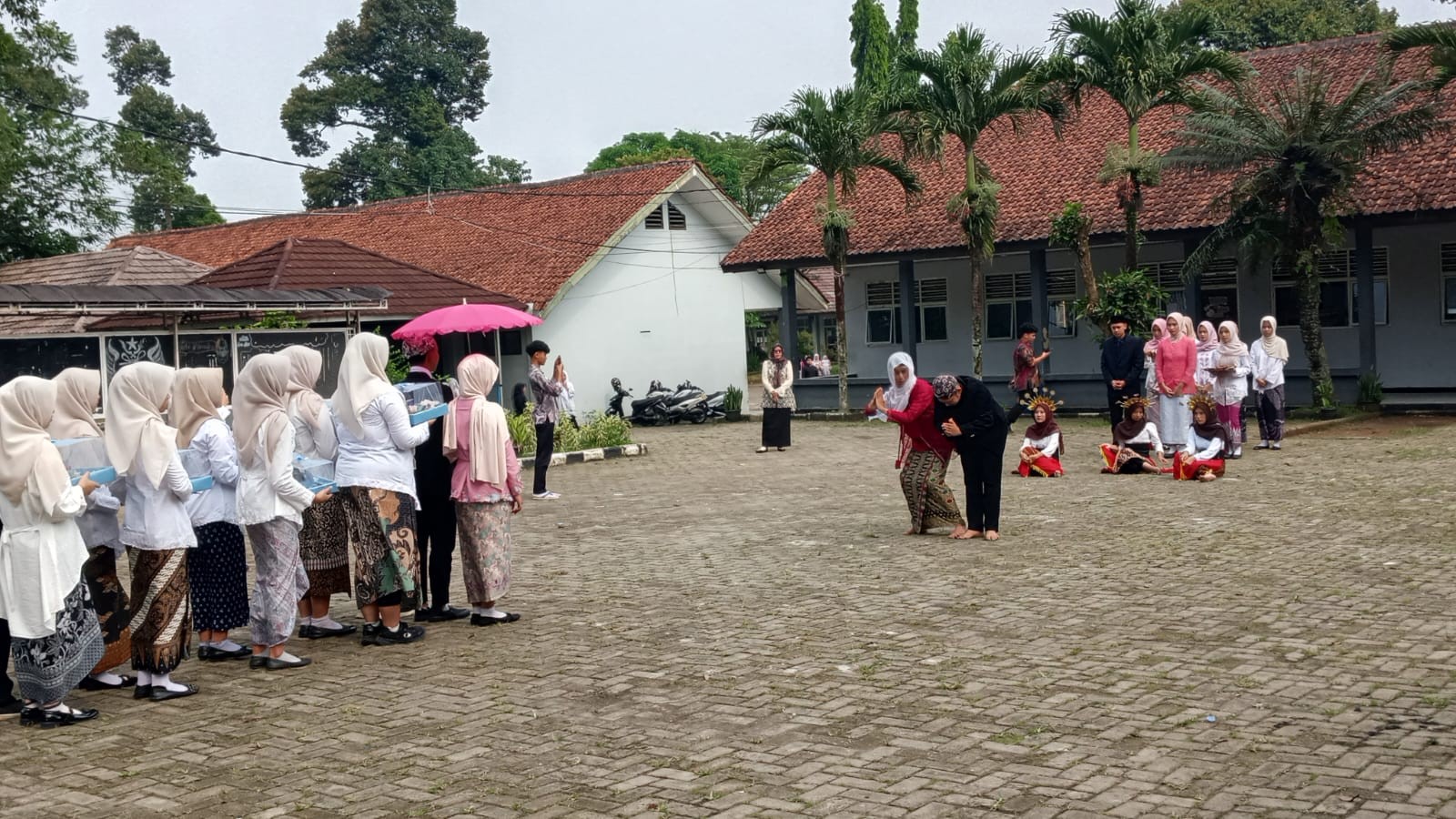 Siswa MAN 2 Bogor Gelar Praktik Simulasi Pernikahan Sesuai Syariat