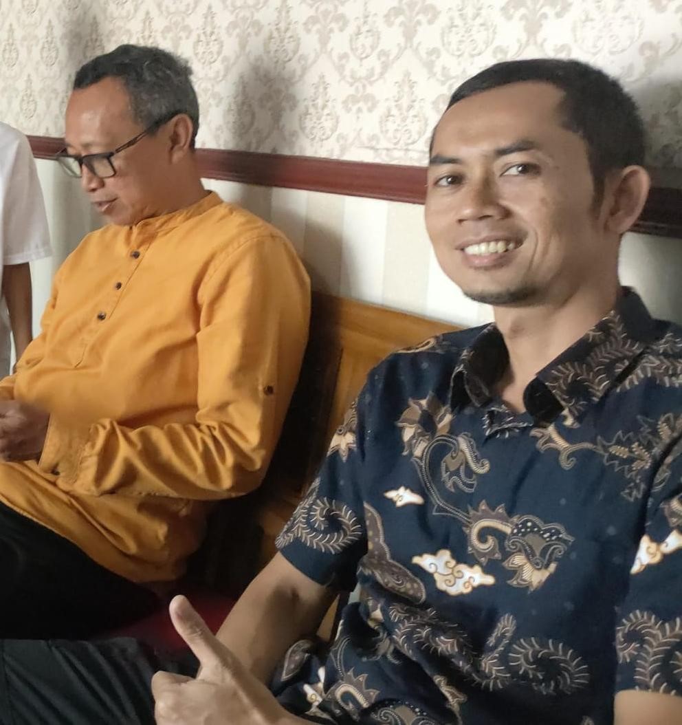 Kepala Madrasah Berikan Arahan kepada Staf Tata Usaha MAN 2 Bogor