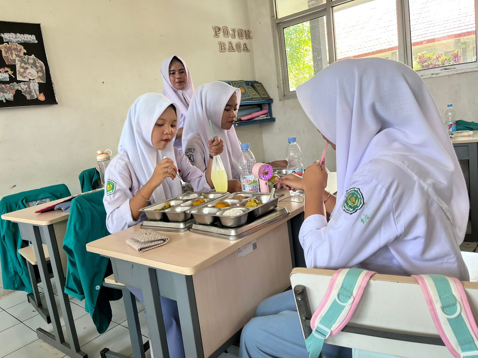 Penyaluran MBG Senin di MAN 2 Bogor Berjalan Tertib dan Lancar