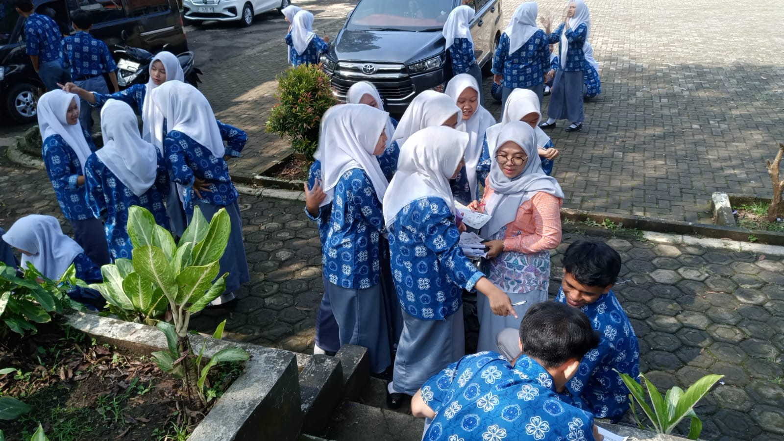 Web of Life Petualangan Siswa MAN 2 Bogor Mengurai Benang Jaring Makanan