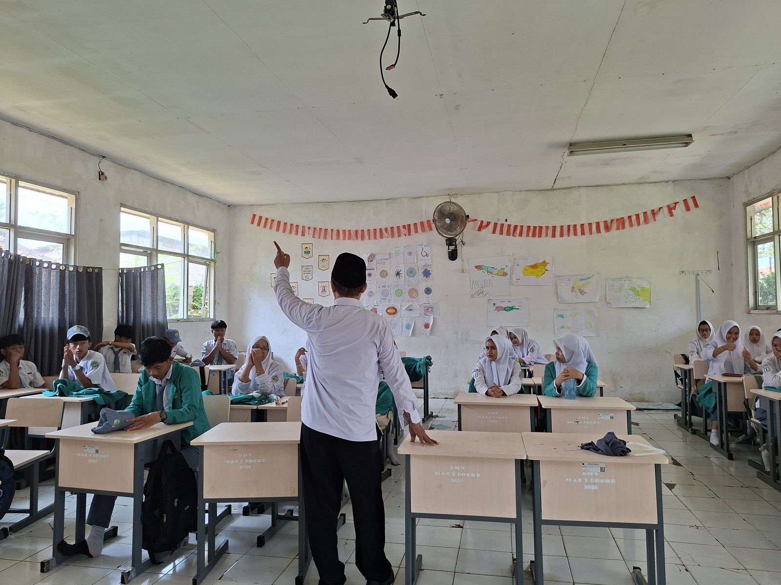 Wali Kelas Lakukan Pembinaan Siswa di Awal Masuk Madrasah di Kelas Masing-masing
