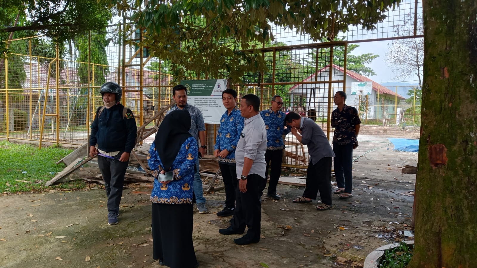Tinjau Proyek SBSN, Kasi Kemenag Pastikan Kesiapan Gedung Perpustakaan Baru MAN 2 Bogor