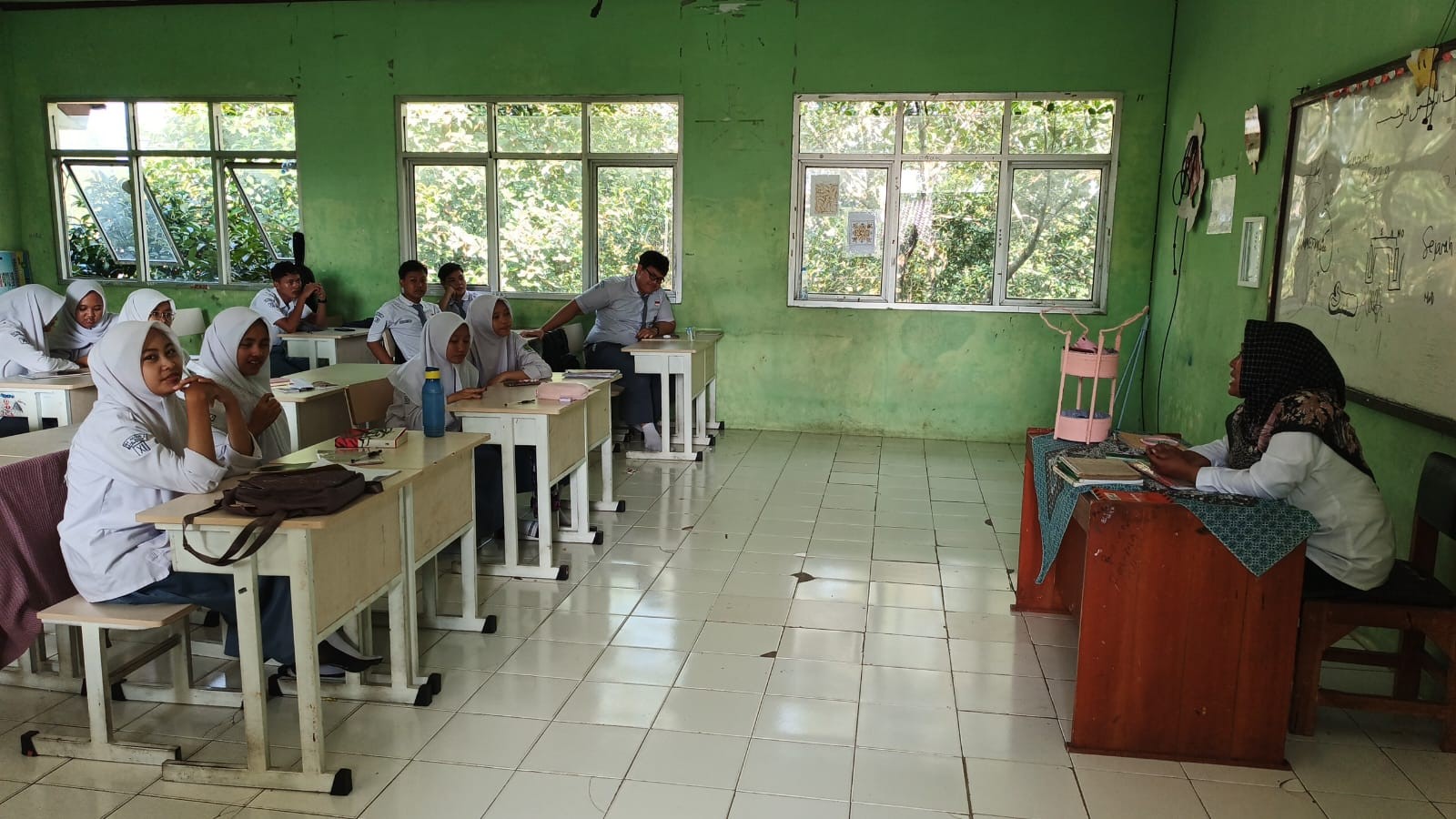 Suasana Kelas Kondusif, Pembelajaran Berlangsung Aktif di MAN 2 Bogor
