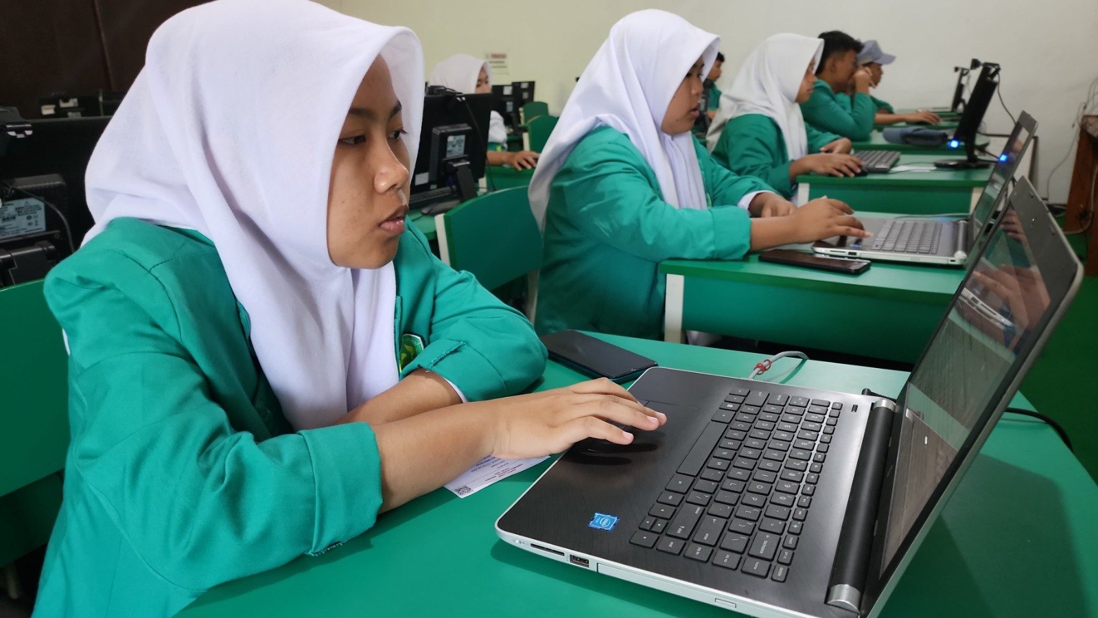 45 Orang Siswa MAN 2 Bogor Ikuti ANBK 2025