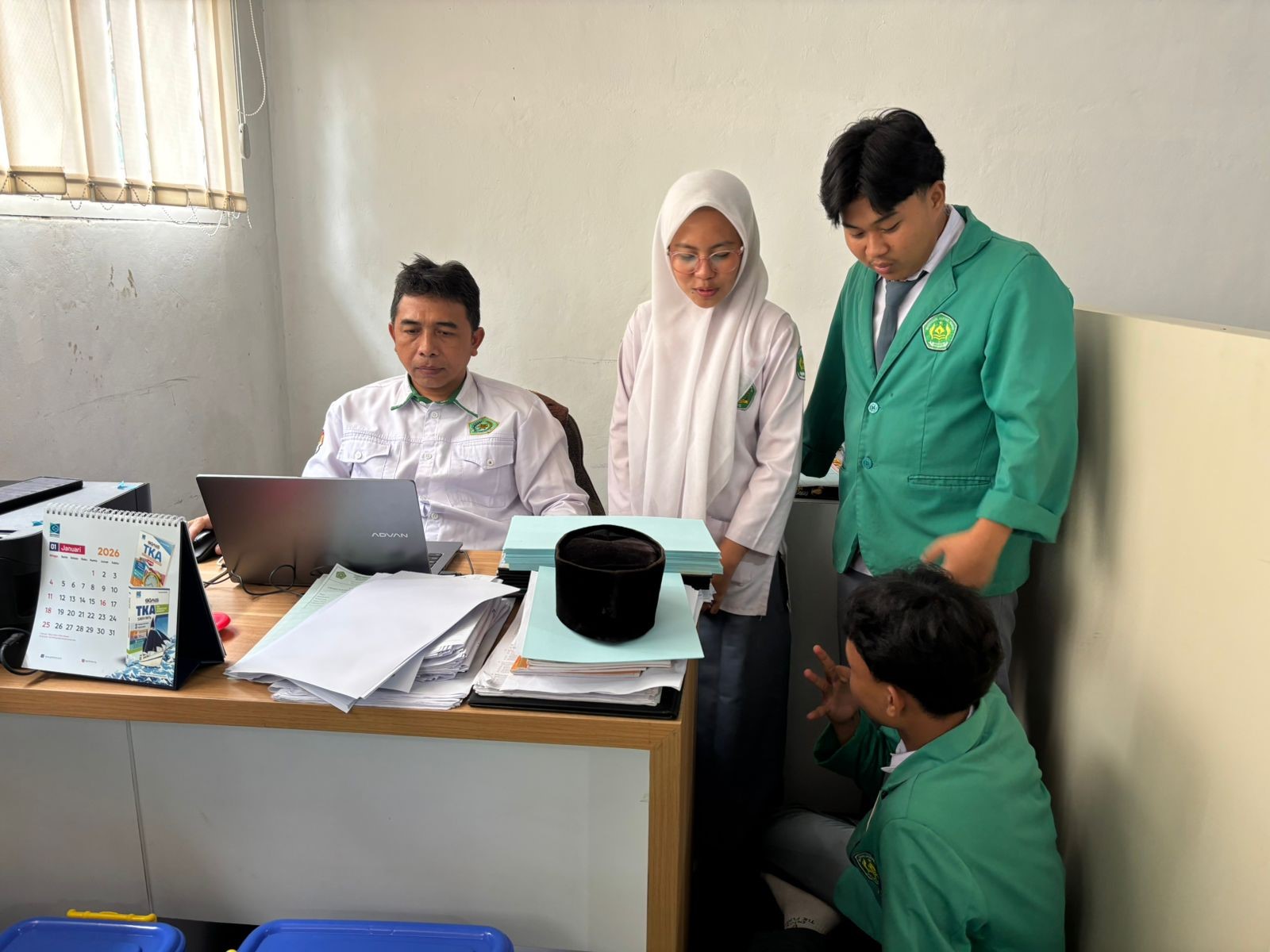 Arahan peserta didik menuju FLS3N (Festival Lomba Seni Sastra Siswa Nasional) dan LDI (Lomba Debat I