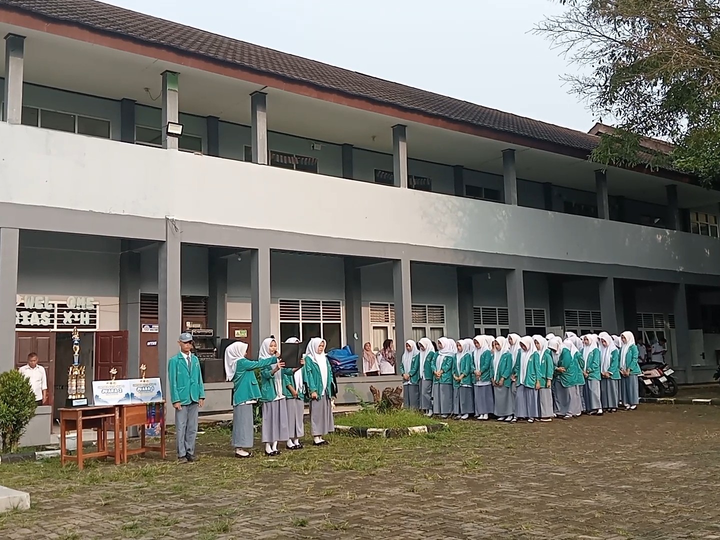 Upacara Bendera Senin di MAN 2 Bogor Fokus pada Pembentukan Mental Sukses Siswa