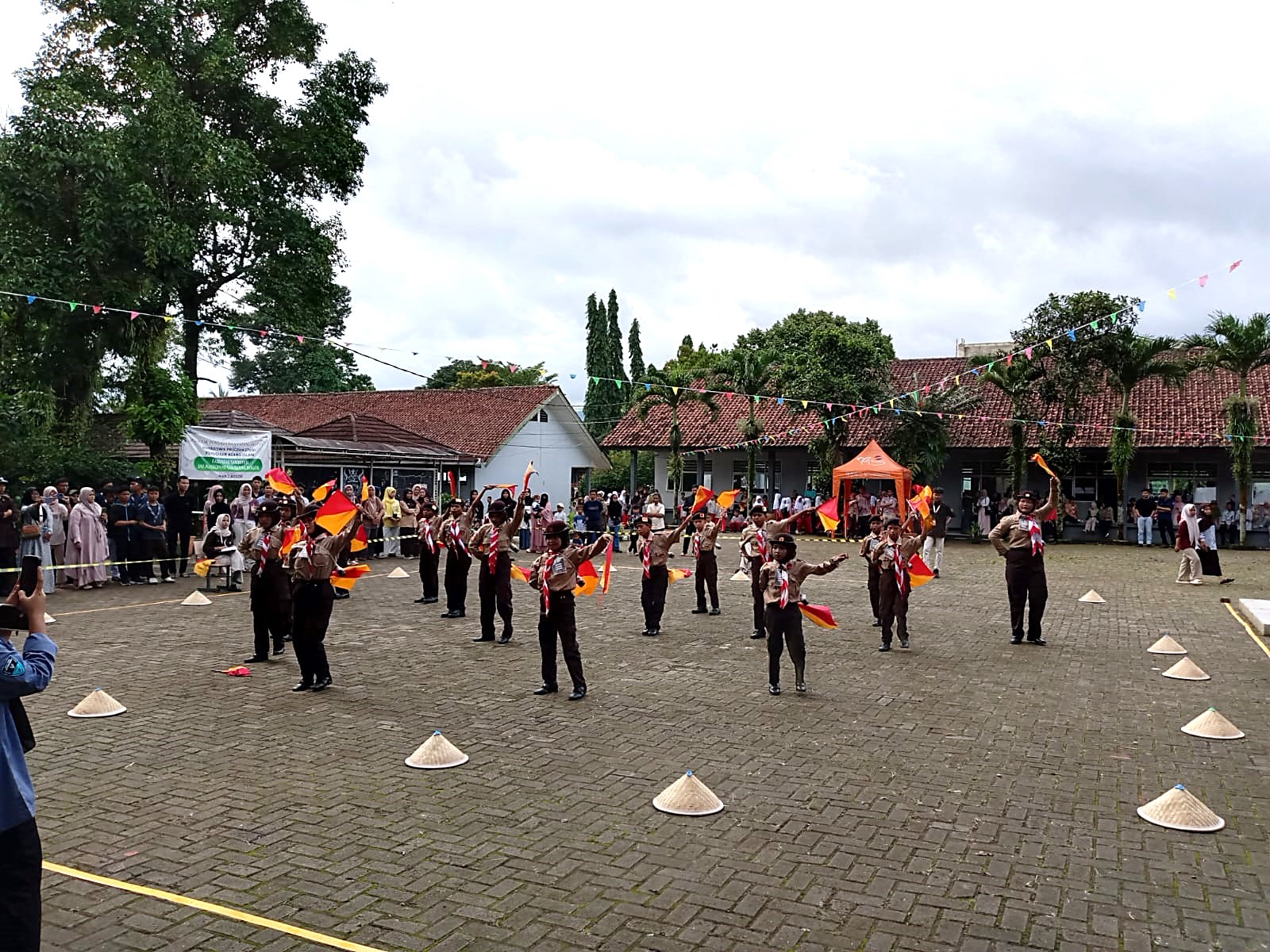 Semangat Peserta Warnai Lomba AGATRA 4 MAN 2 Bogor