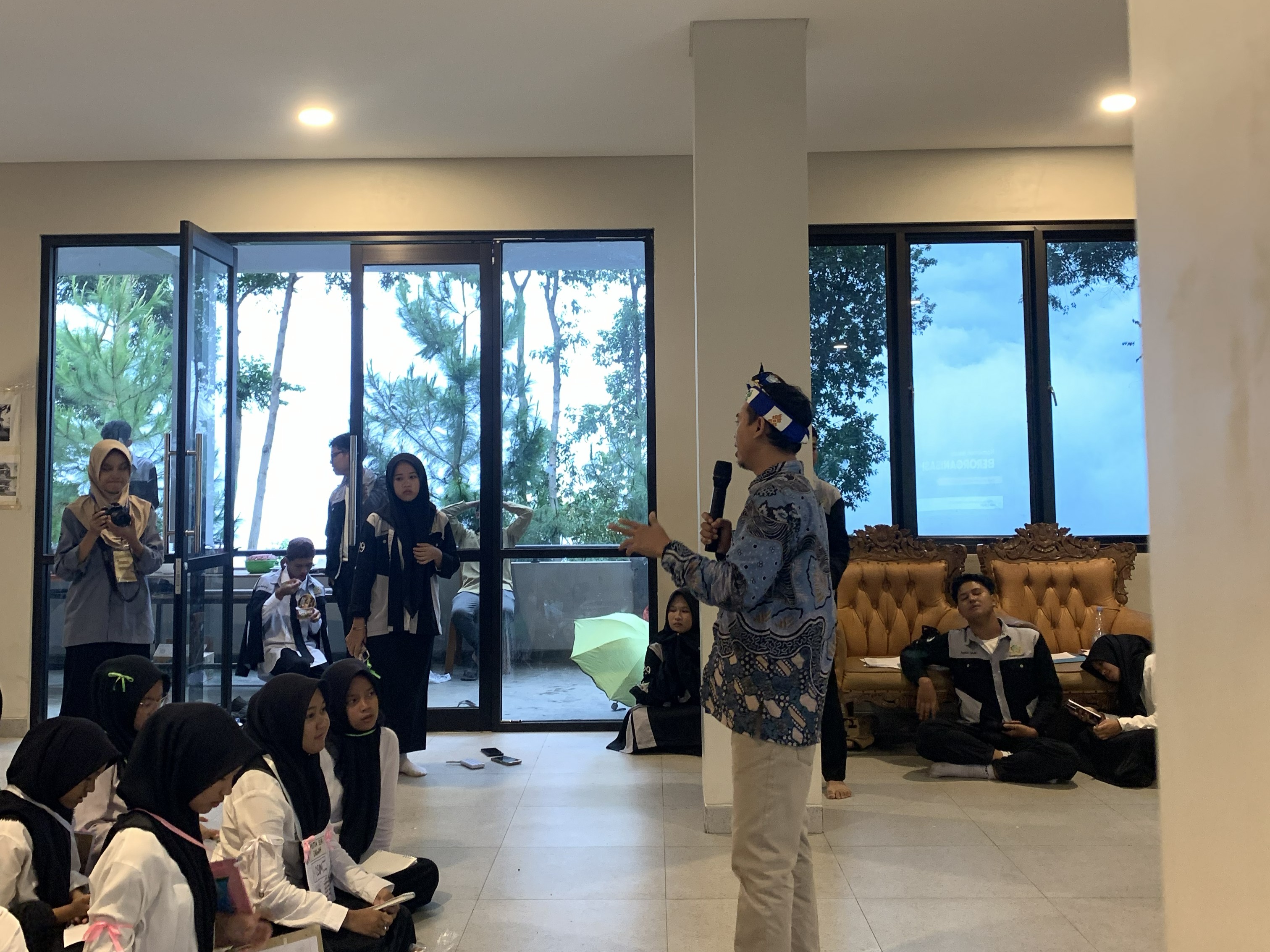 H. Koko Komarudin, S.Hum Tekankan Pentingnya Komitmen dalam Berorganisasi di LDKS MAN 2 Bogor 2025