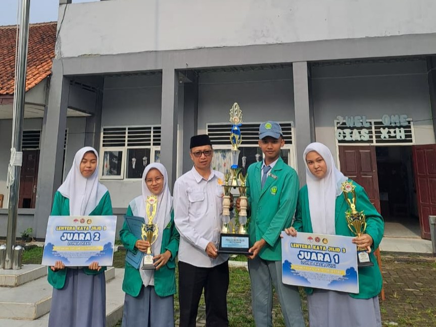 MAN 2 Bogor Raih Juara Umum di Ajang Lentera Kata Jilid 3 Universitas Muhammadiyah Bogor Raya