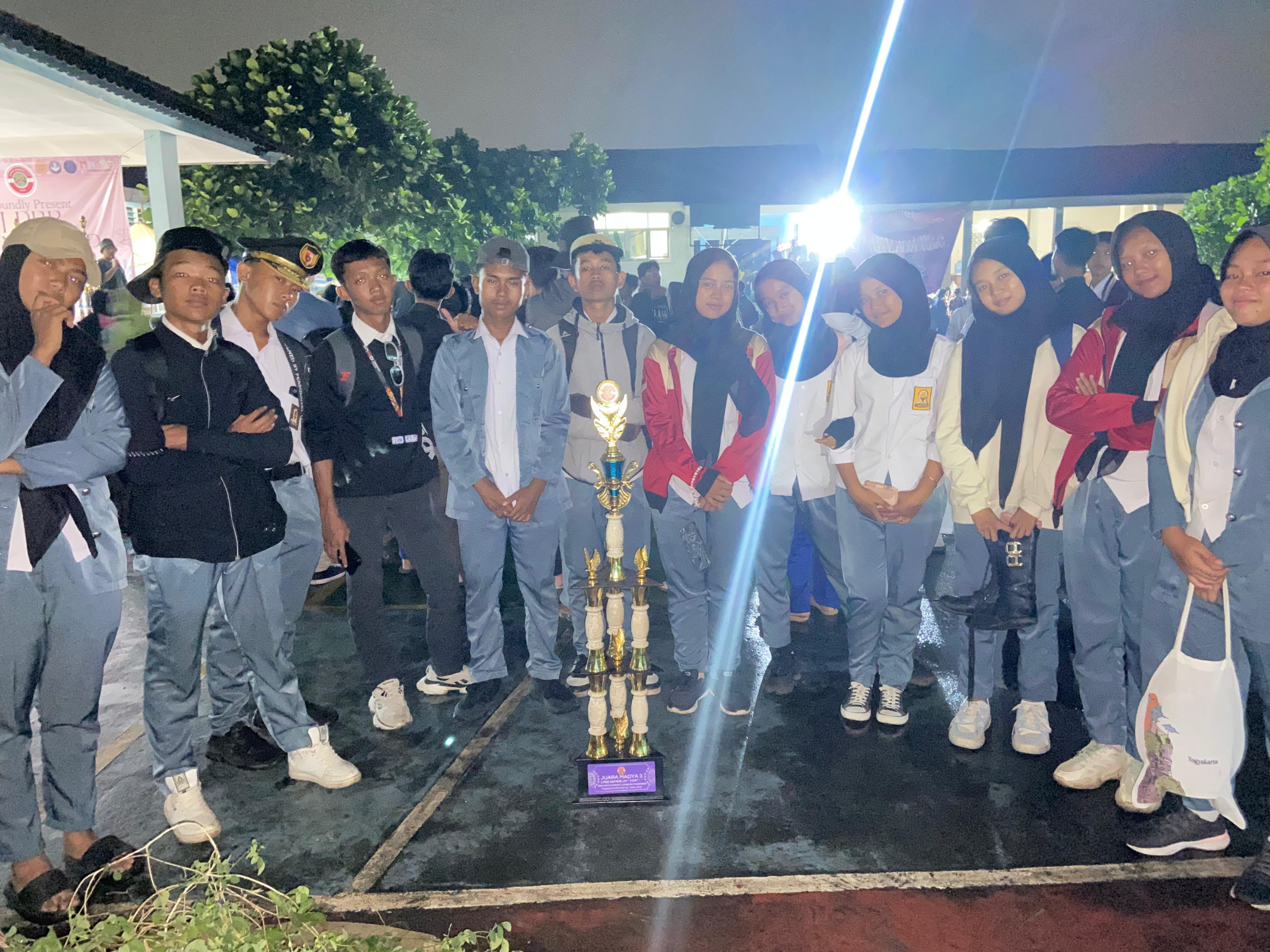 Ekstrakurikuler Paskibra MAN 2 Bogor Raih Juara Madya 3