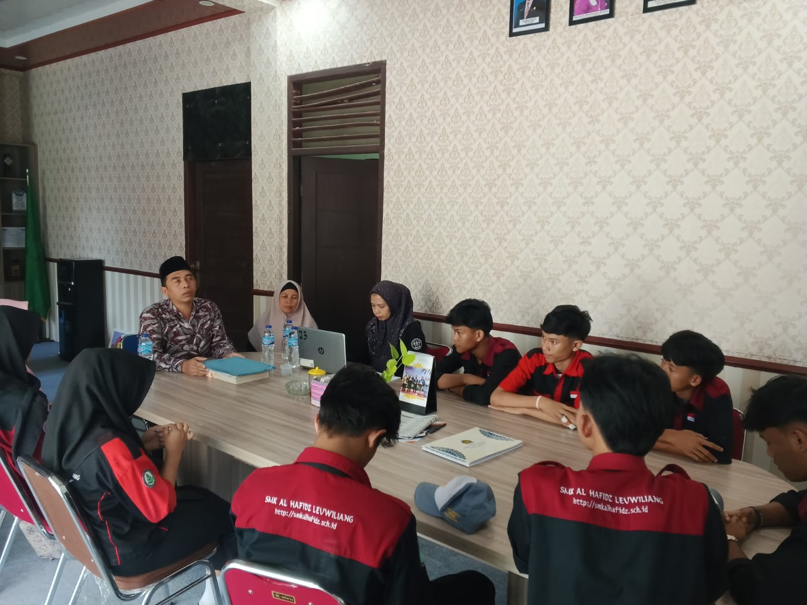 Penutupan PKL SMK Al Hafidz di MAN 2 Bogor: Siswa Dapatkan Banyak Pengalaman Berharga