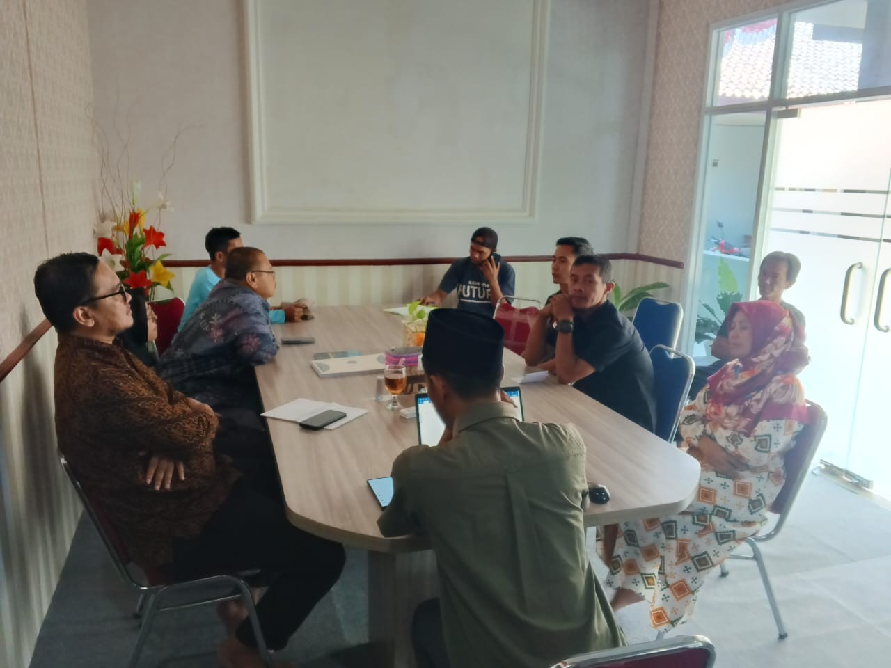 MAN 2 Bogor Gelar Rapat Koordinasi dan Evaluasi Tata Usaha, Satpam, dan Petugas Kebersihan